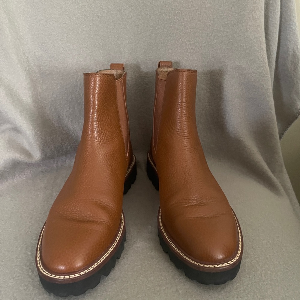 Madewell Size 8 Brown leather Chelsea style boot